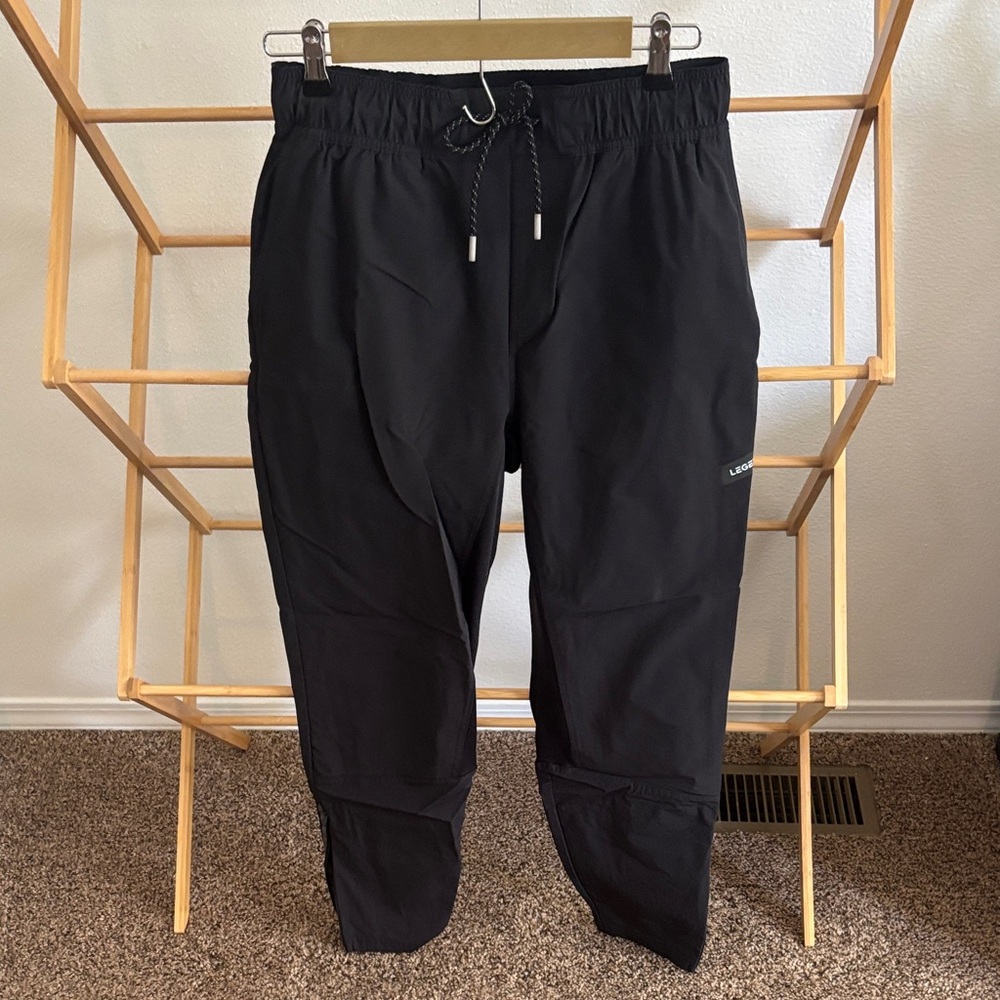 Lightweight Black Men's Jogger Pants with Elastic Waist